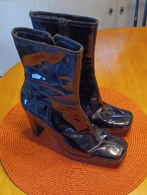 Nine West Black Patent Leather Mid-Calf Block Heel Boots Size 7.5M
